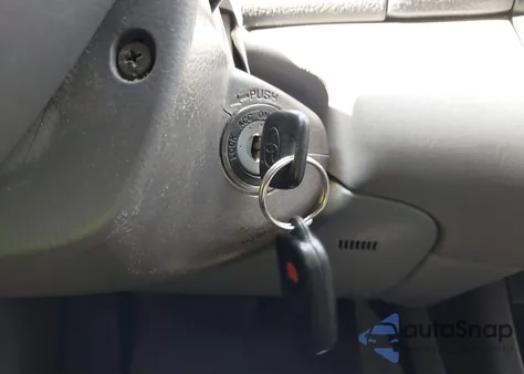 2002 Toyota Camry Le из США, поврежденный, VIN 4T1BE32K72U586598